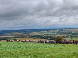 Sternwanderung zum Sportplatz des FRG