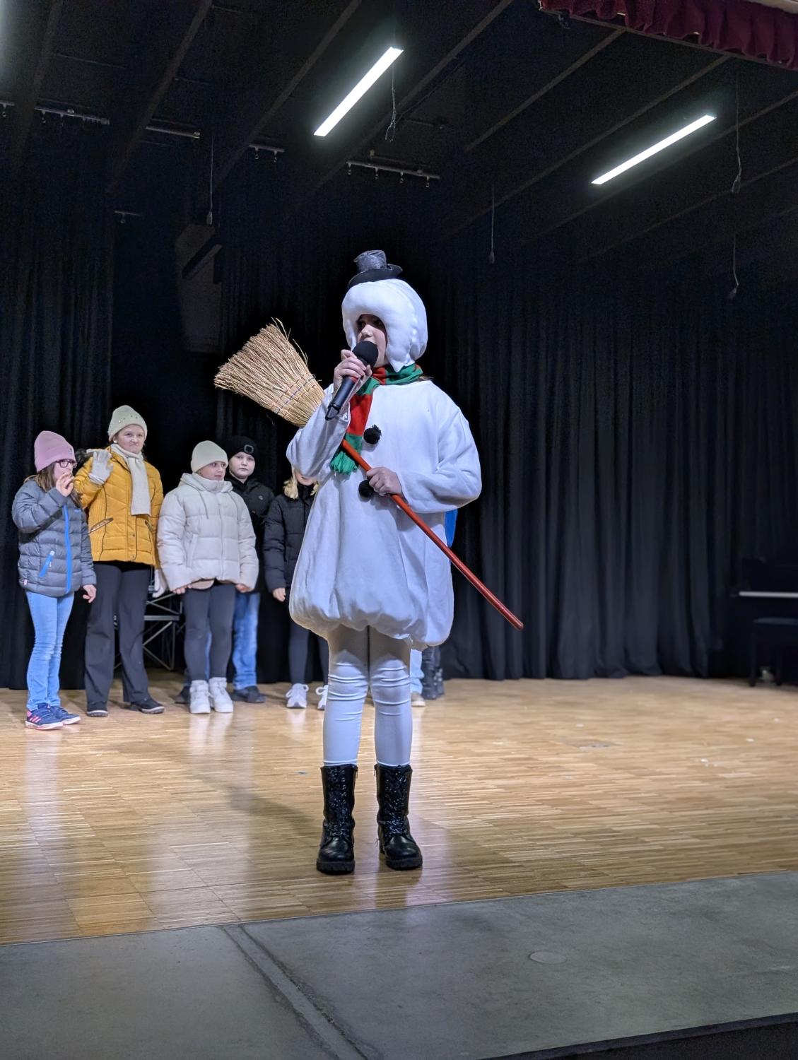 Frosty the snowman – in Szene gesetzt von den Fünftklässlern des FRG